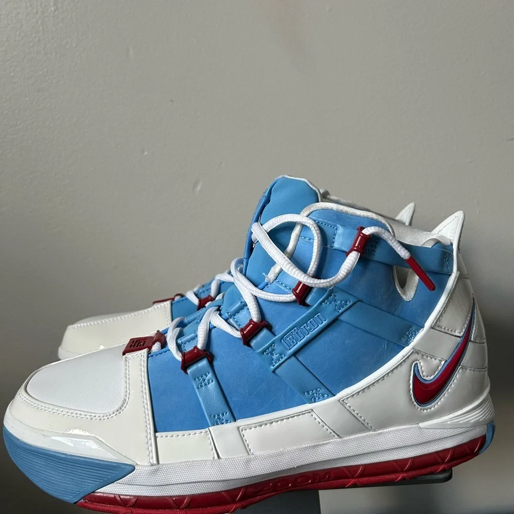 Nike LeBron 3 “Houston Oilers” Men’s Size 10 👟🏀 - Picture 3 of 12